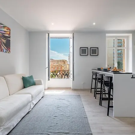 Lägenhet Le Coq Charlene - Monaco At 50m *